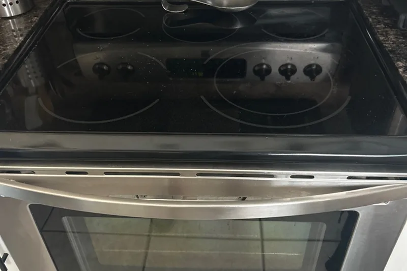 Los Altos, CA range and oven repair - ceramic glass cooktop, convection element, and precision temperature sensor calibration